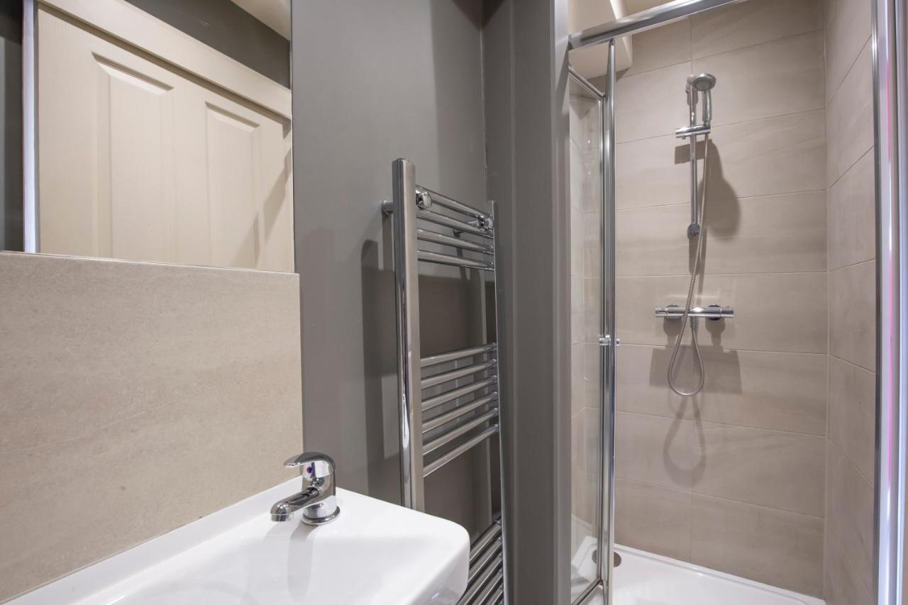 Patrick'S Pool- 4 Bedroom,4 Bathroom, Most Central Luxury Townhouse! York Extérieur photo